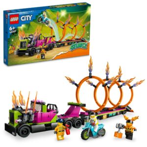 LEGO® Tahač s ohnivými kruhy 60357